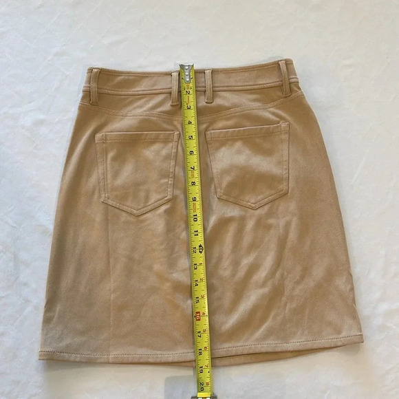Tommy Bahama faux suede mini skirt tan nude beige size 0 NWT new with tags - Picture 6 of 6